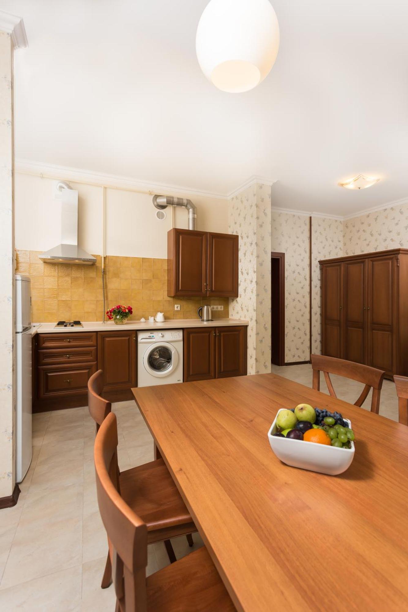 By Derenivska Kupil Aparthotel