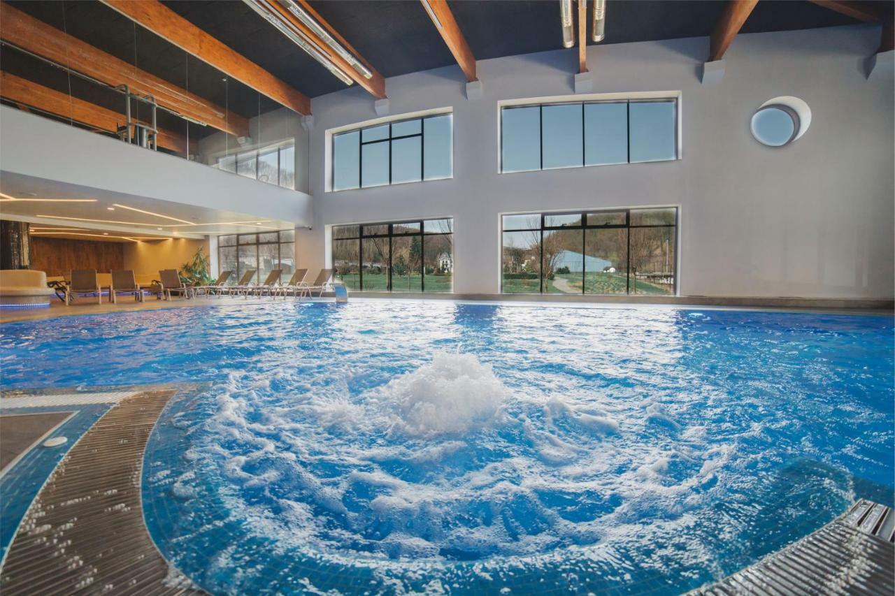 By Derenivska Kupil Aparthotel 4*